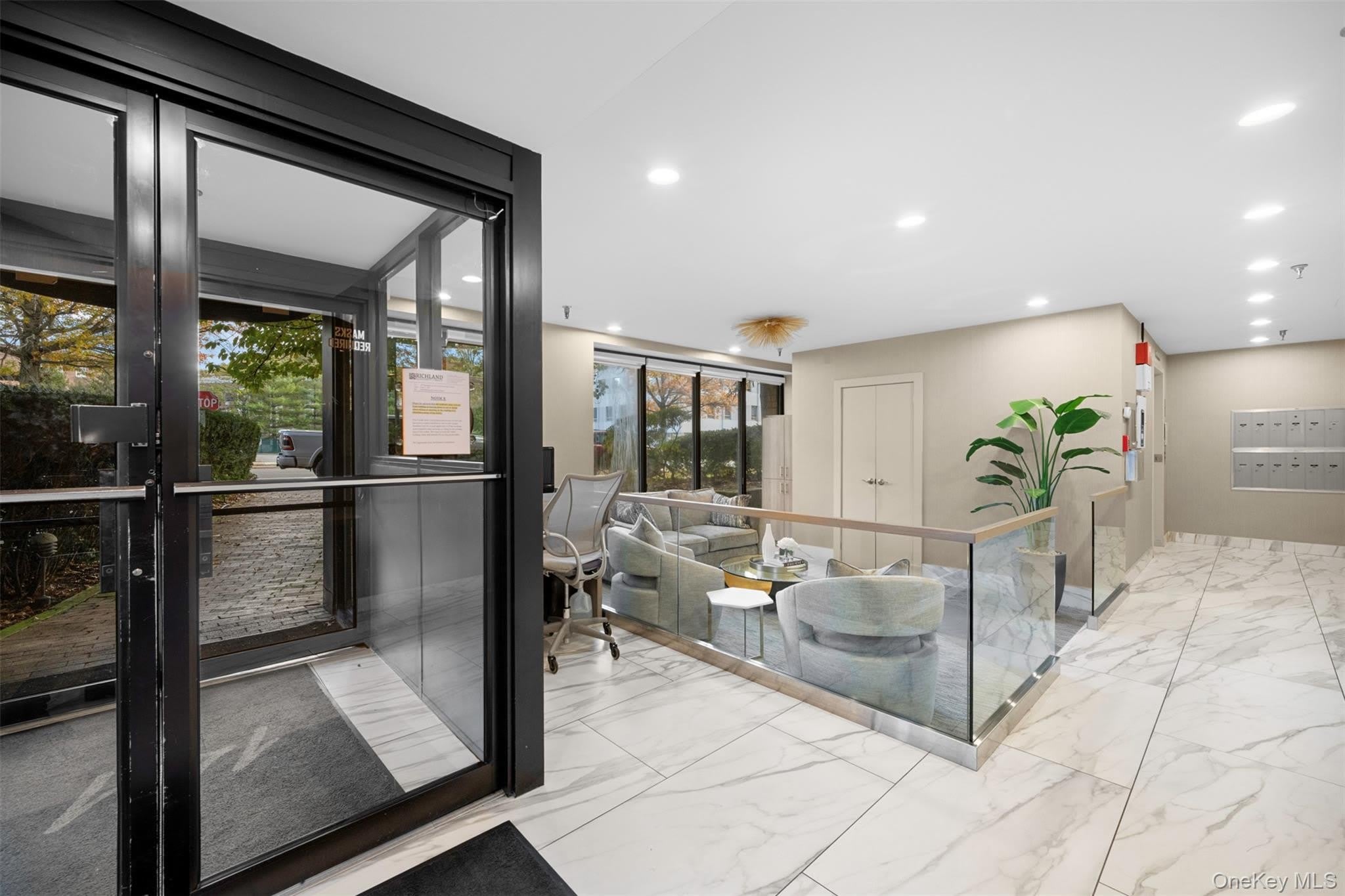 141 Great Neck Road – photo 3