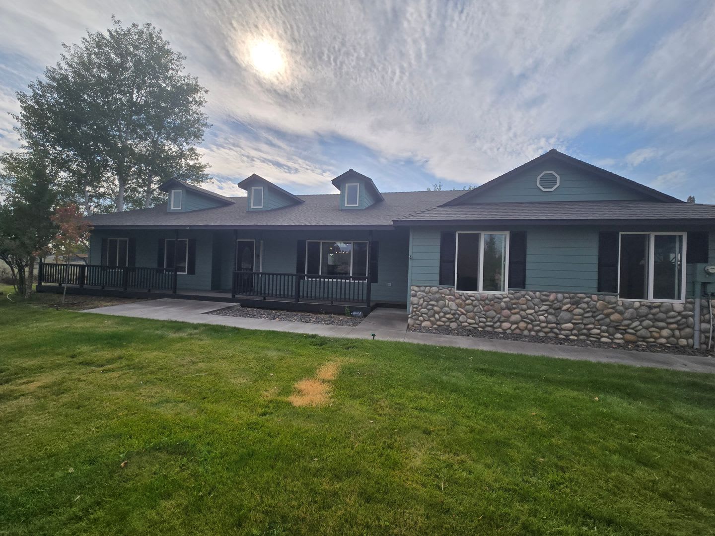 Crestridge Estates. Private. Fully furnished. Availible now through May 31, 2027 – photo 2