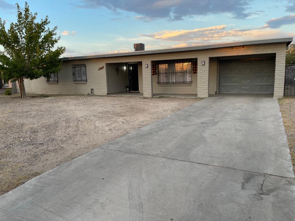2317 East Pine Street – photo 1