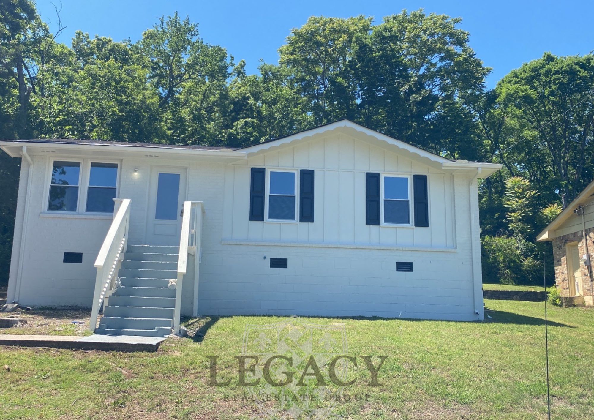 2316 Woodridge Drive – photo 3