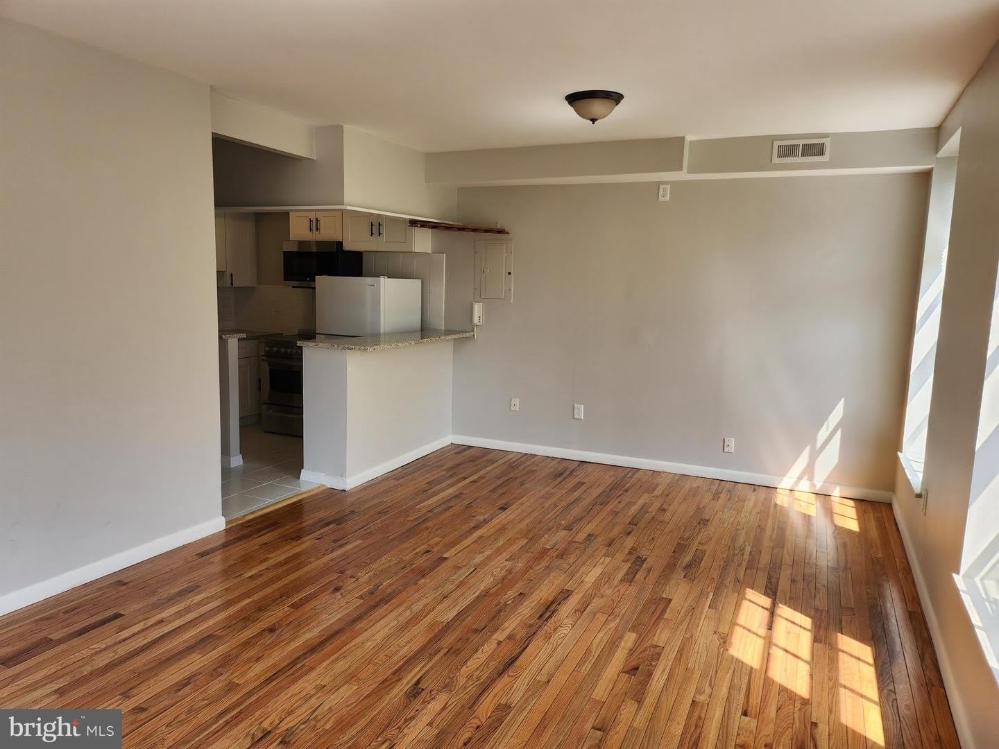 100 N 3RD ST #4A – photo 4