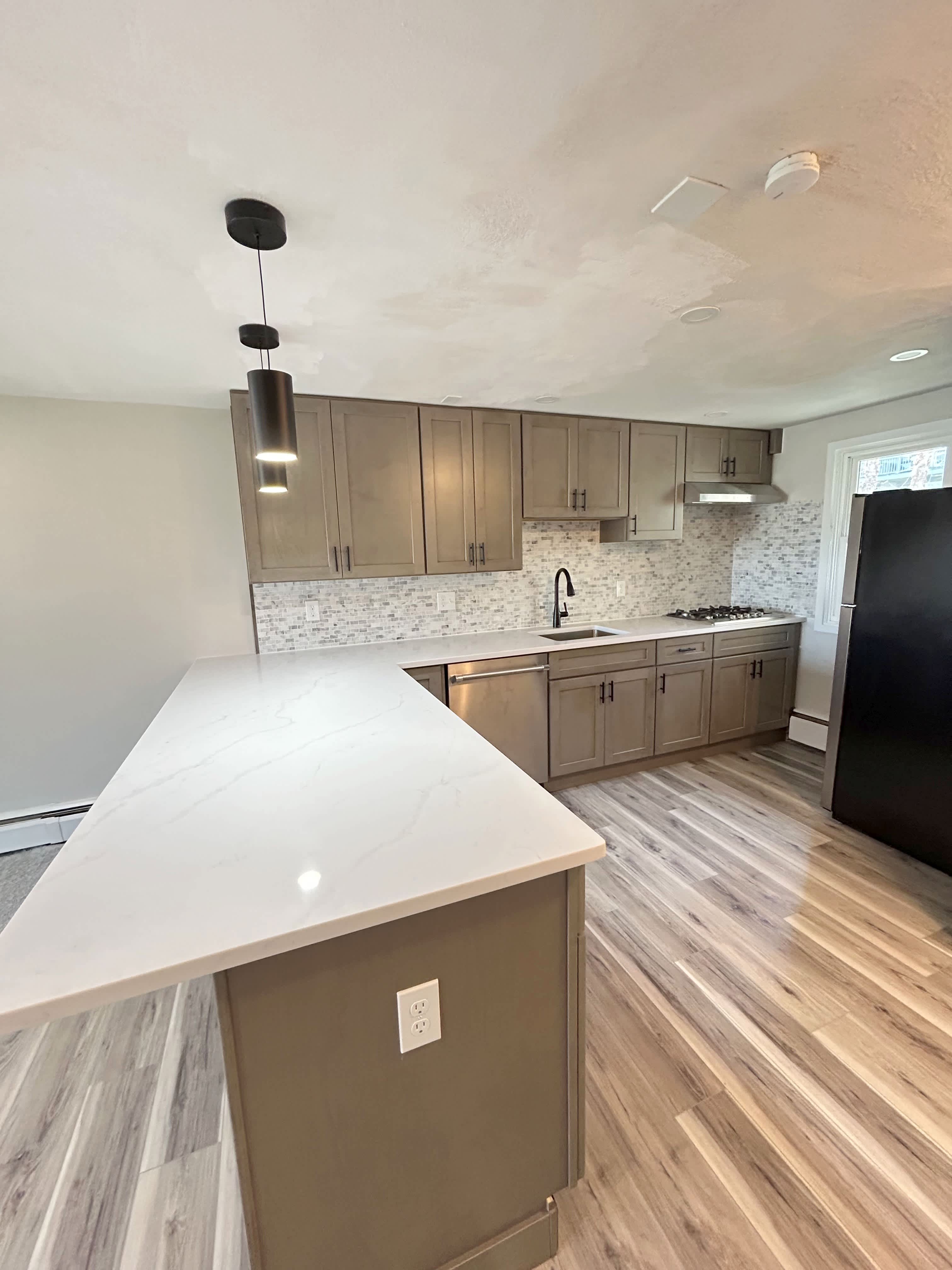 301 Neponset St – photo 3