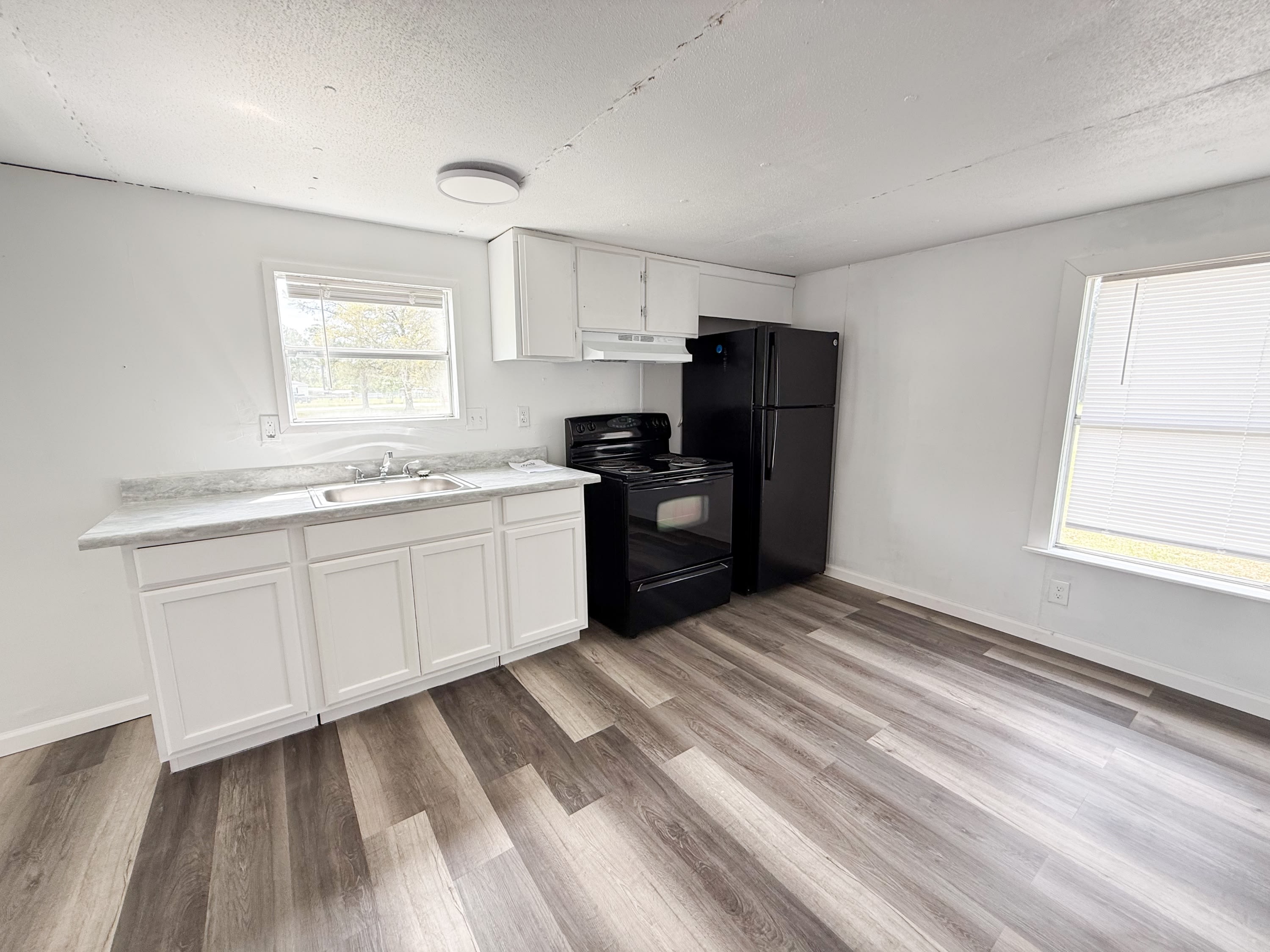 1594 Dixon Road – photo 5