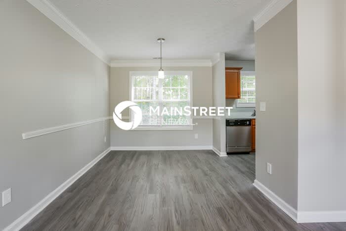 660 Sinclair Way – photo 5