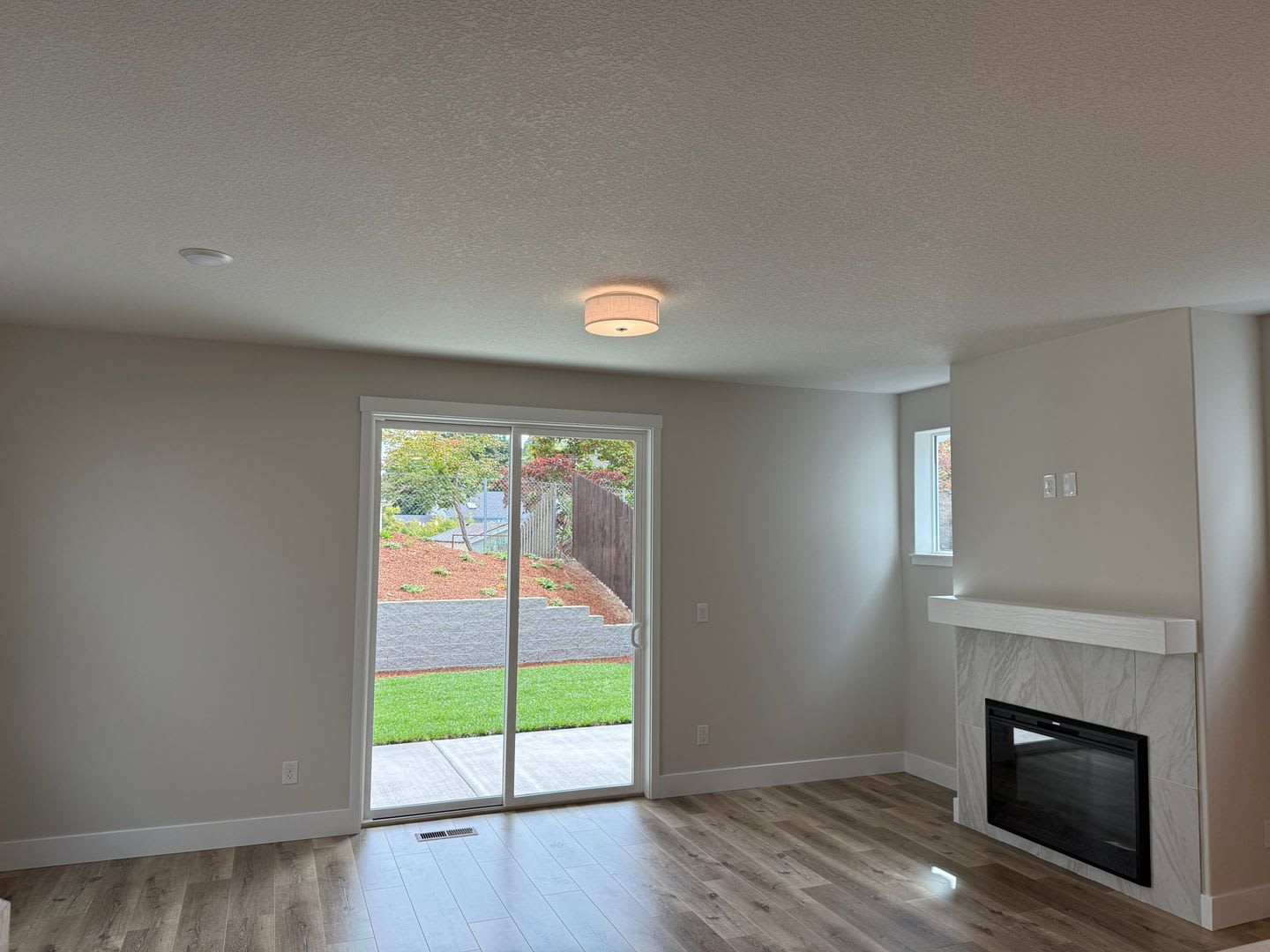 Beautiful Three Bedroom New Construction Home For Rent – photo 3