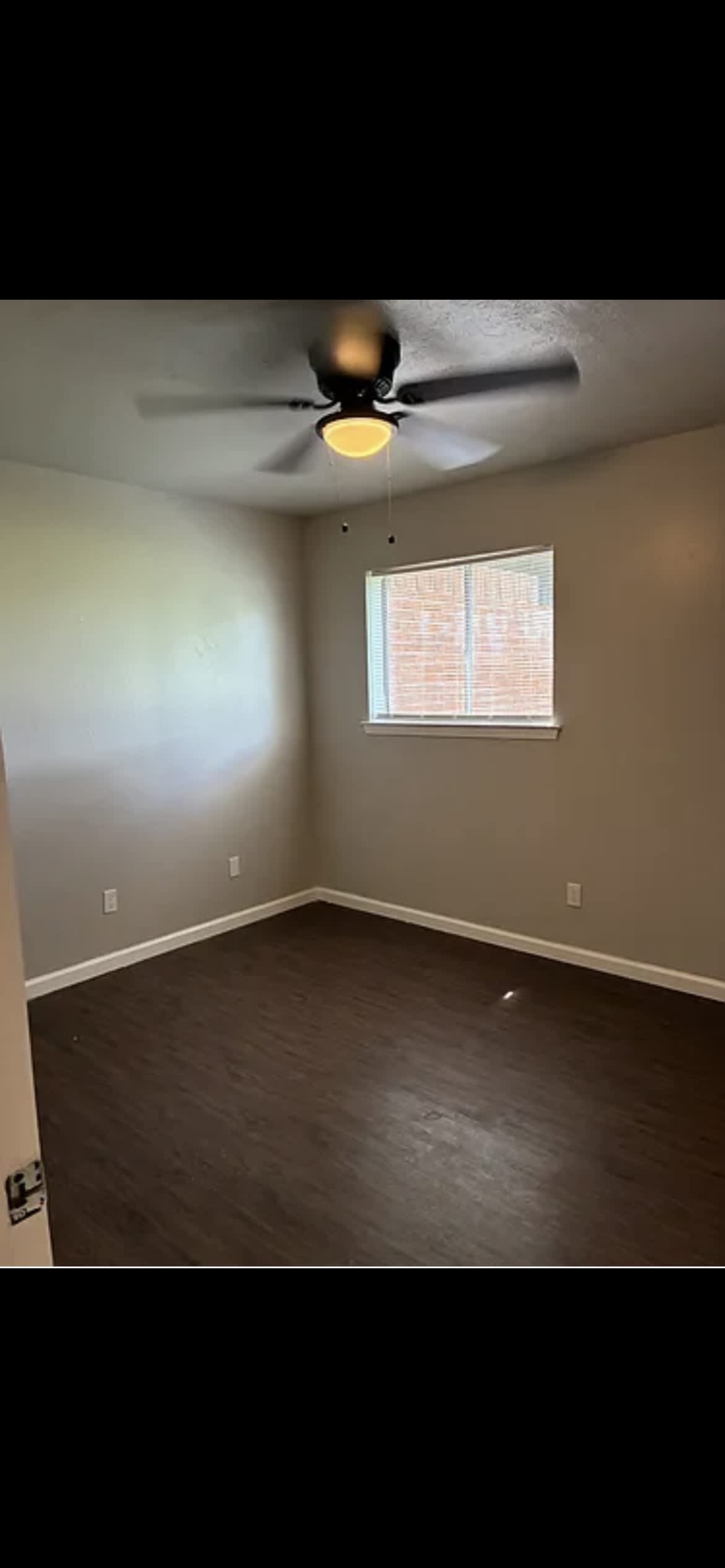 889 Lake St – photo 4