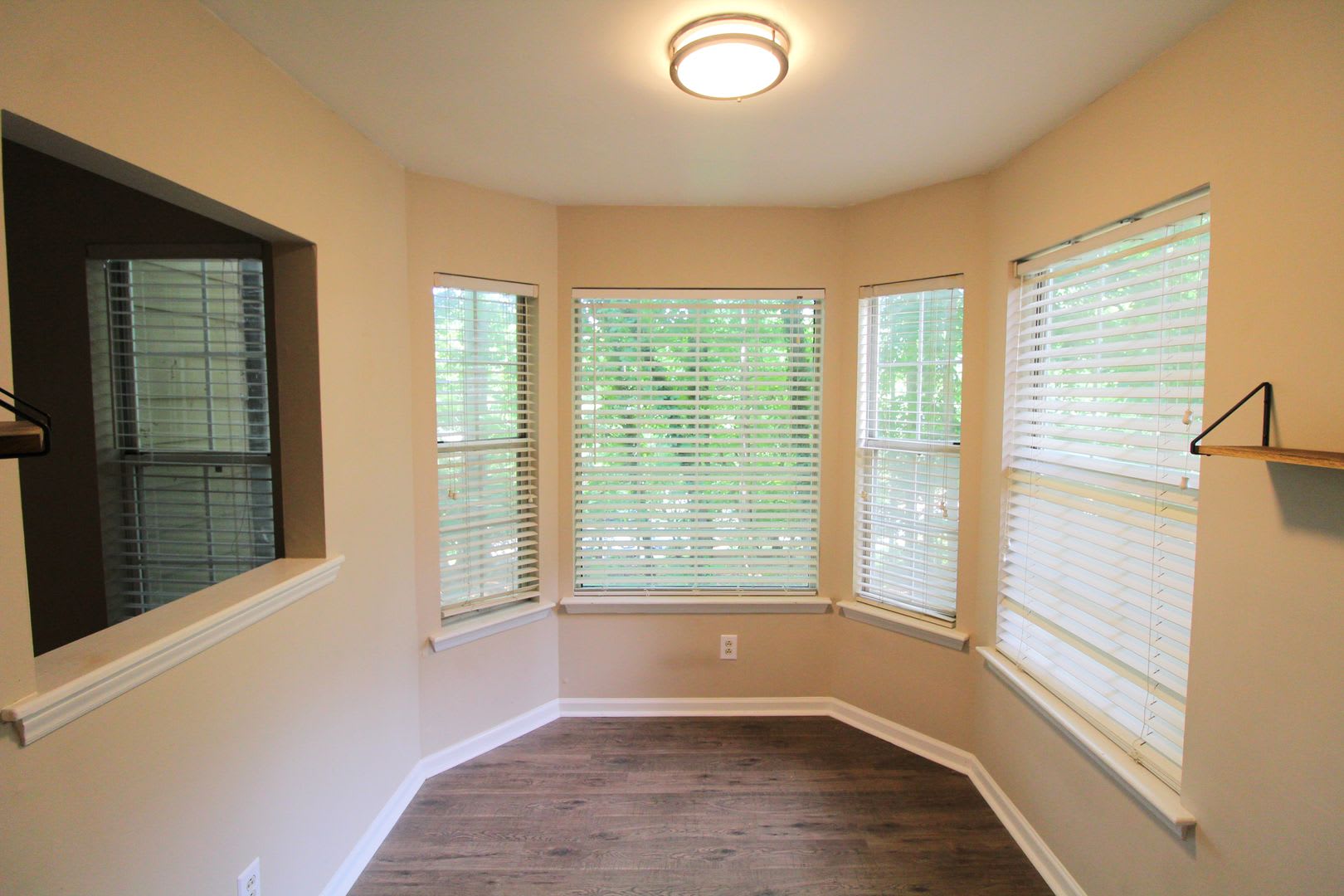 2-Bedroom Condo on the Sugar Creek Greenway! – photo 5