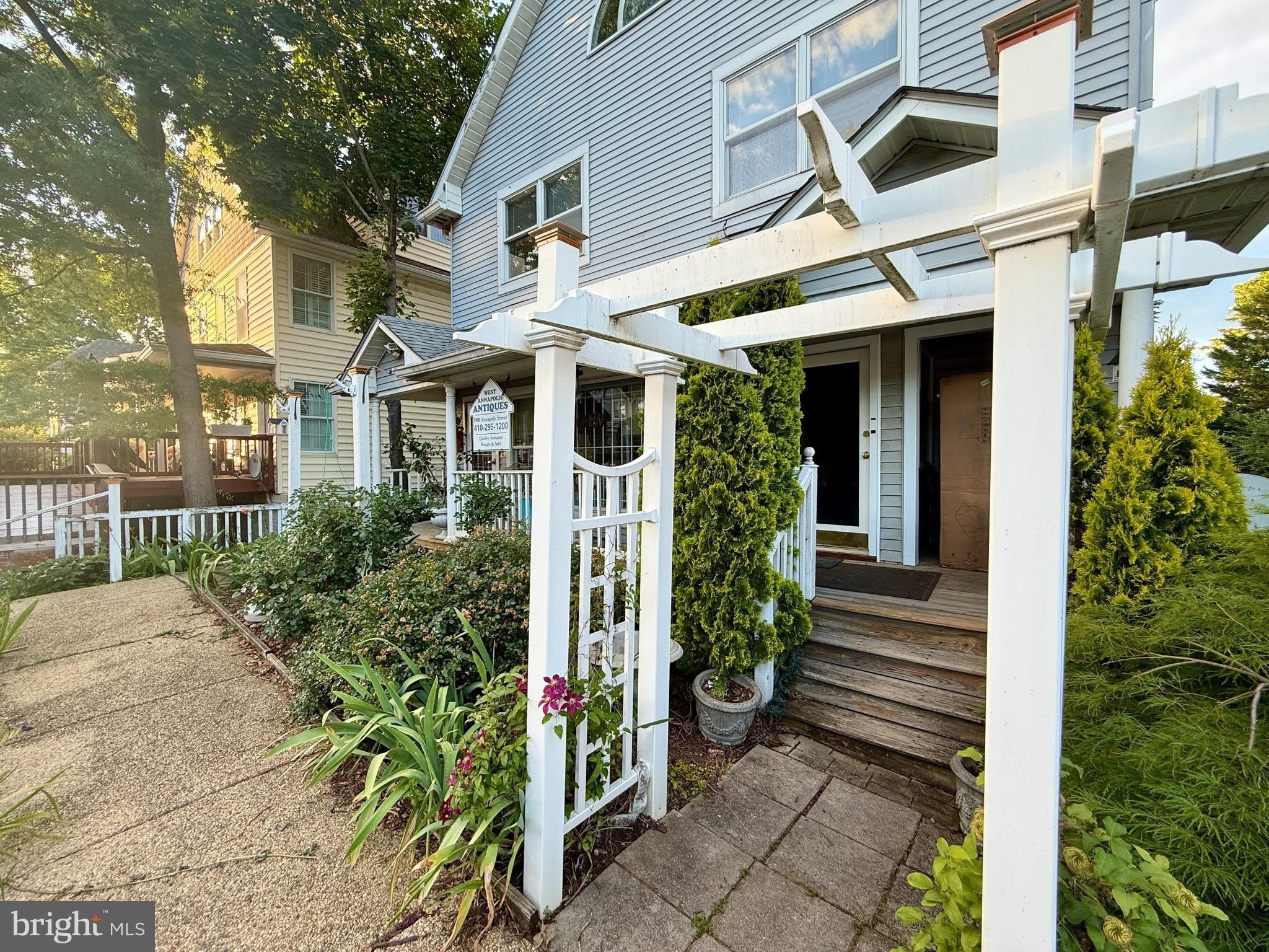 110 Annapolis Street – photo 2