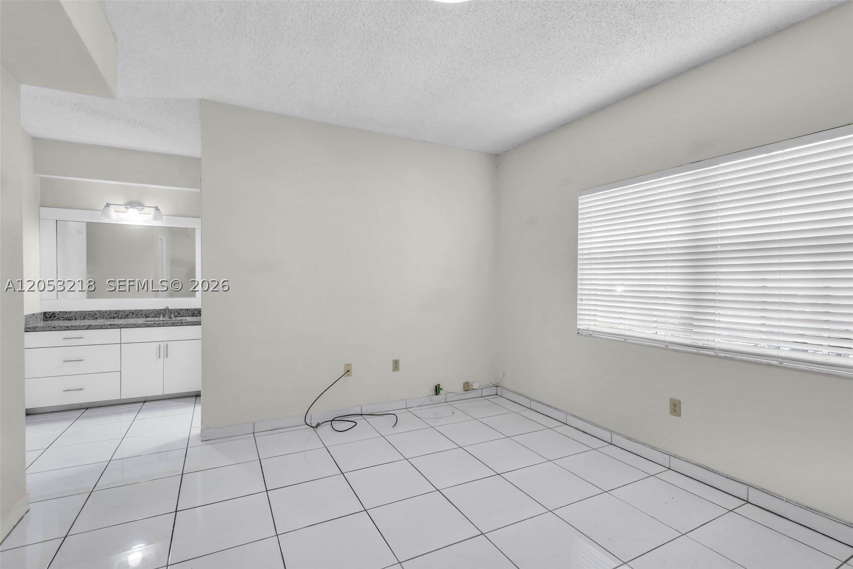 10018 Hammocks Blvd – photo 2