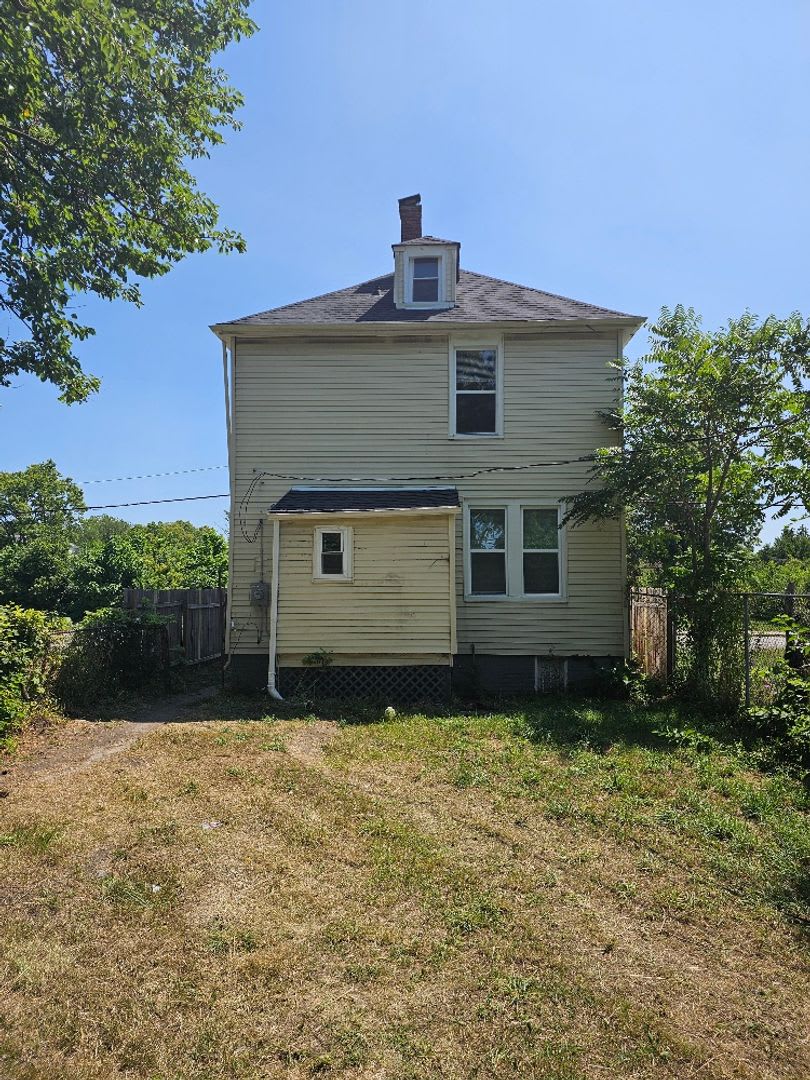 7733 E Forest Ave 3 BEDS & 1 BATH FOR RENT – photo 2