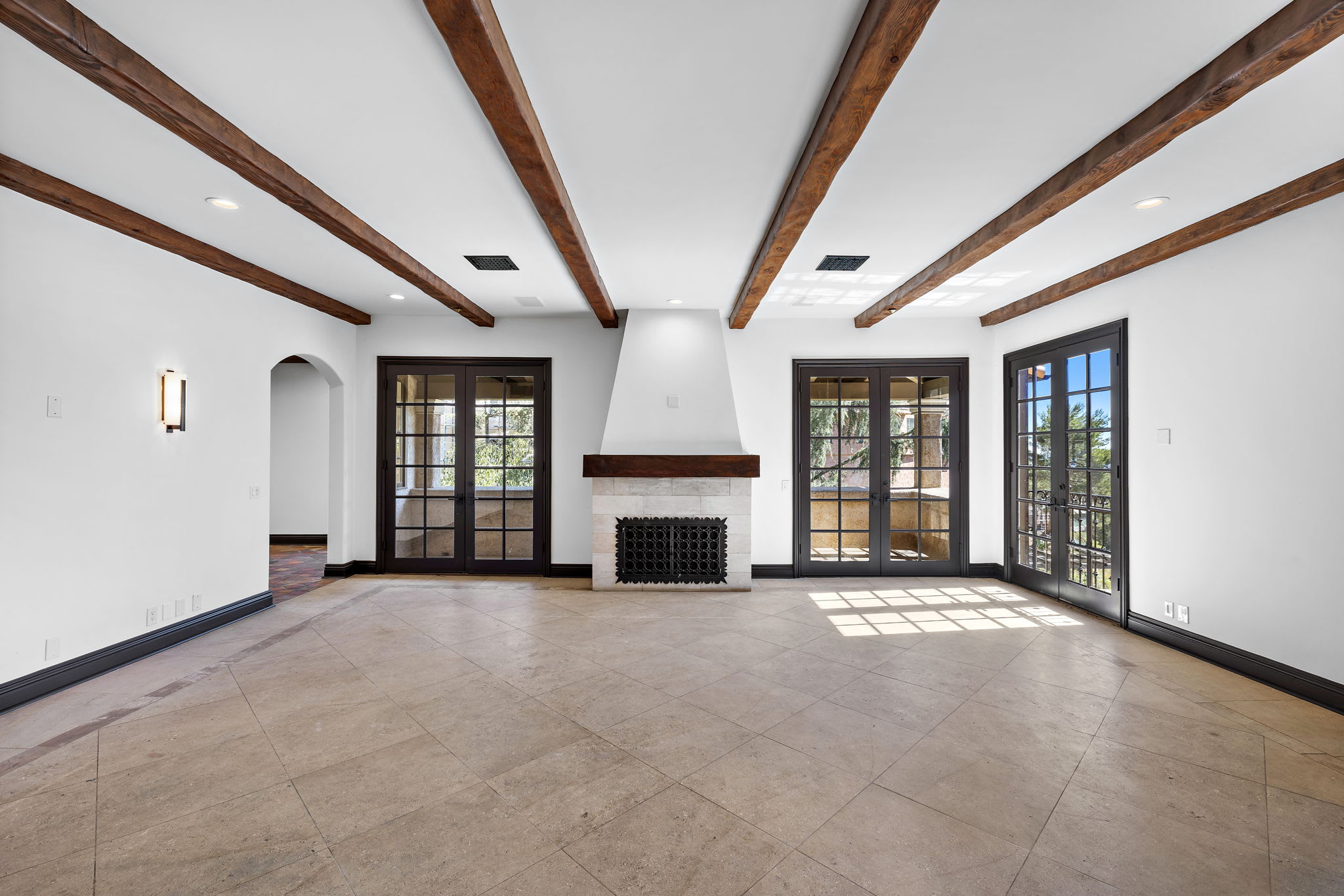1316 Beverly Grove Pl – photo 4