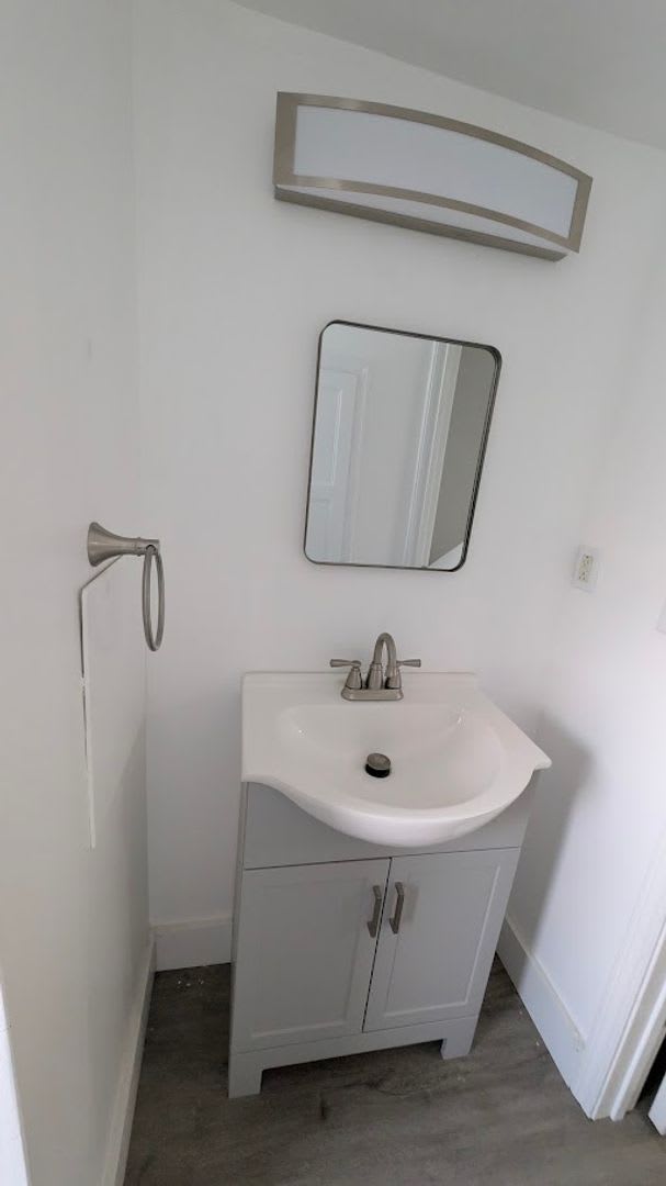Carnegie 2 Br Single Family Home – photo 4