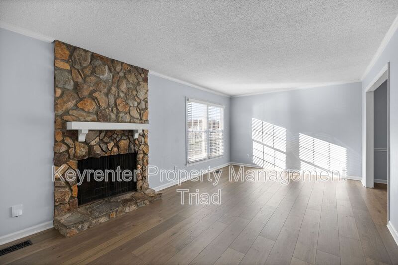 4902 Tower Road – photo 3