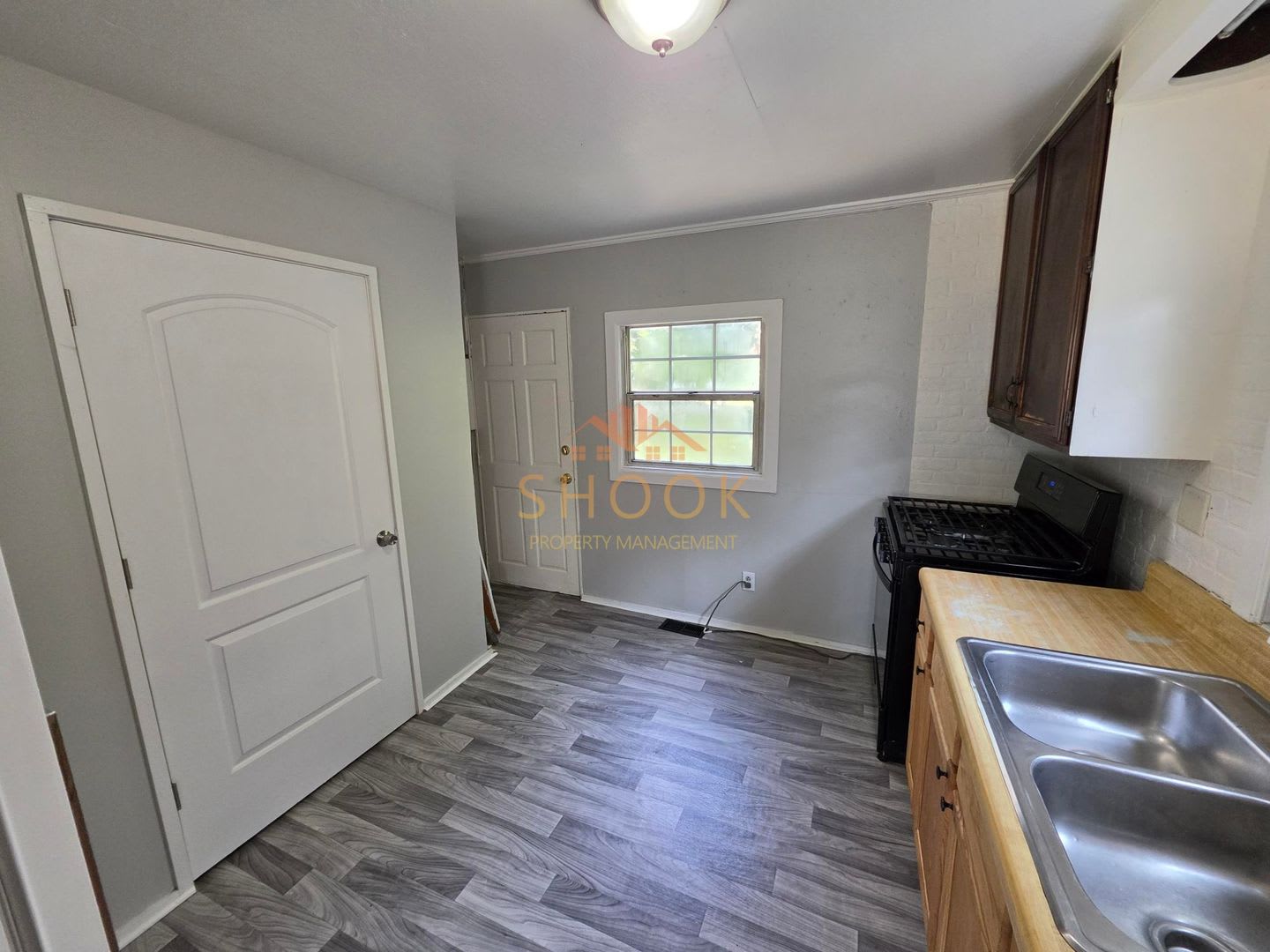 2 BR – photo 4