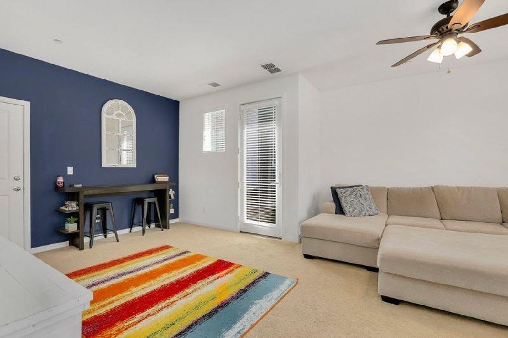 Clean 3 Bedroom 3 Bathroom Sacramento Townhome for Lease. – photo 5