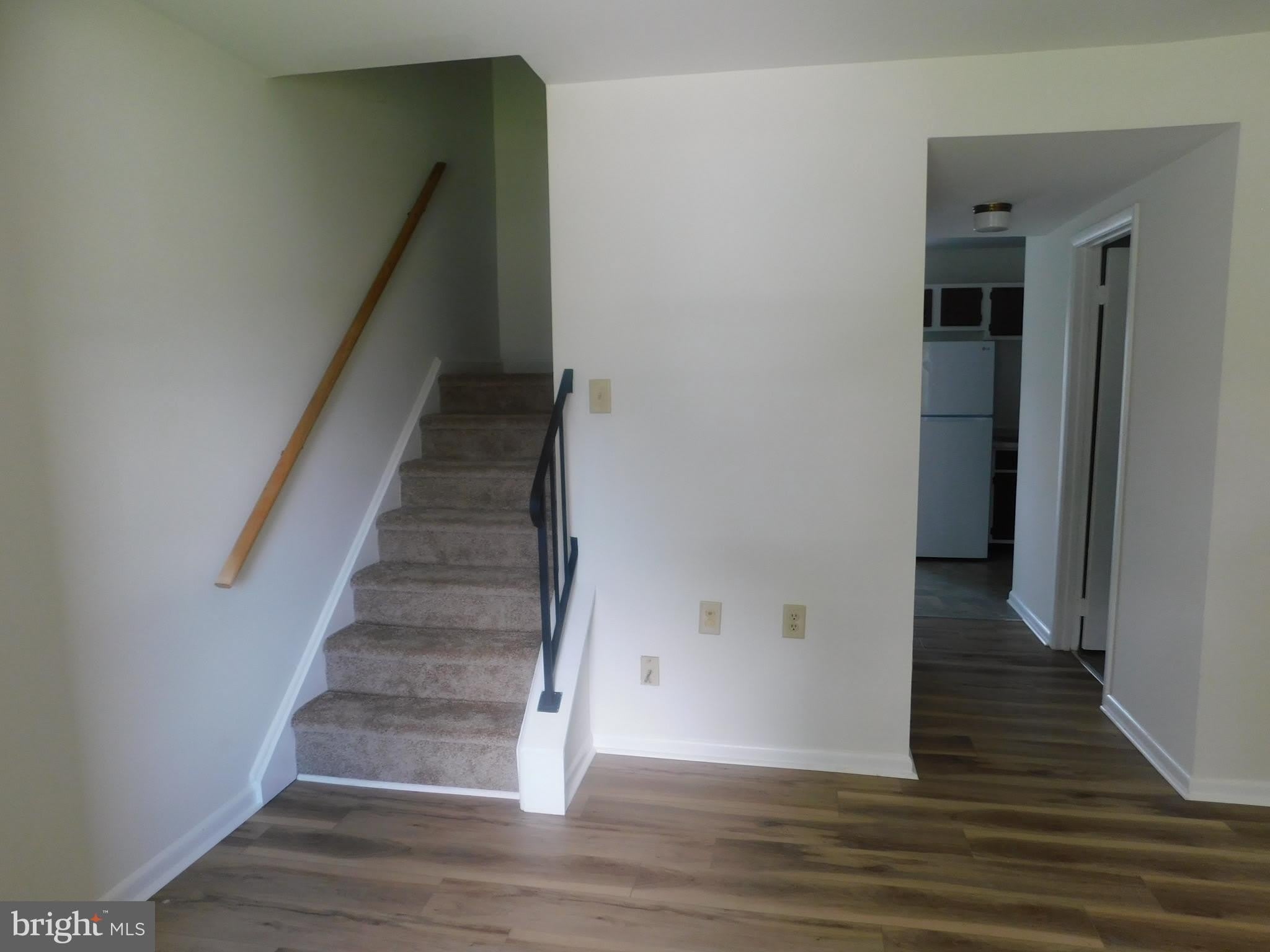 111 CAMERON Street – photo 2