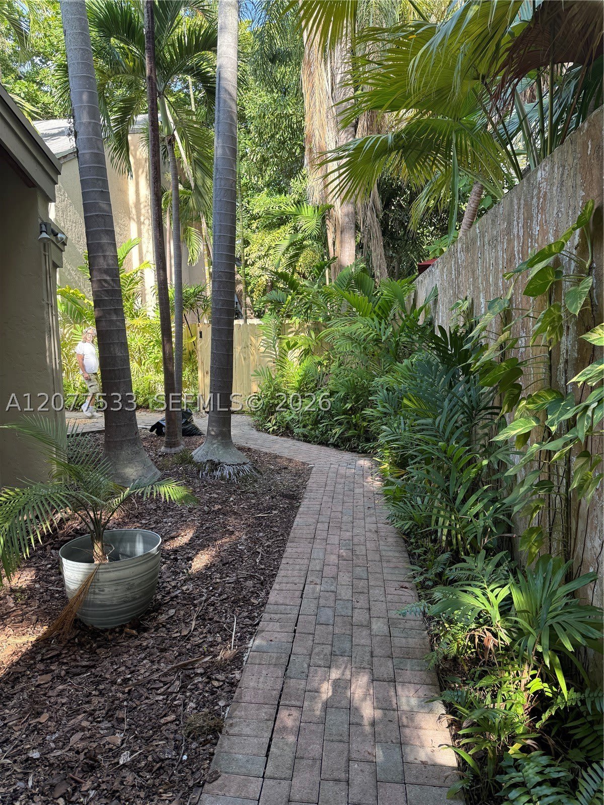3165 Center St – photo 2