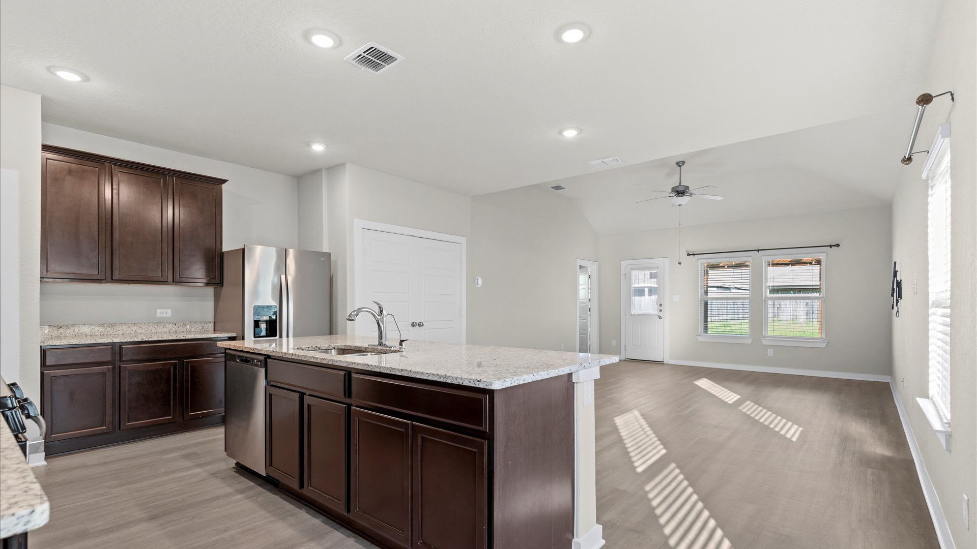 4 bedrooms, 2.5 bathrooms in Winding Brook community – photo 3