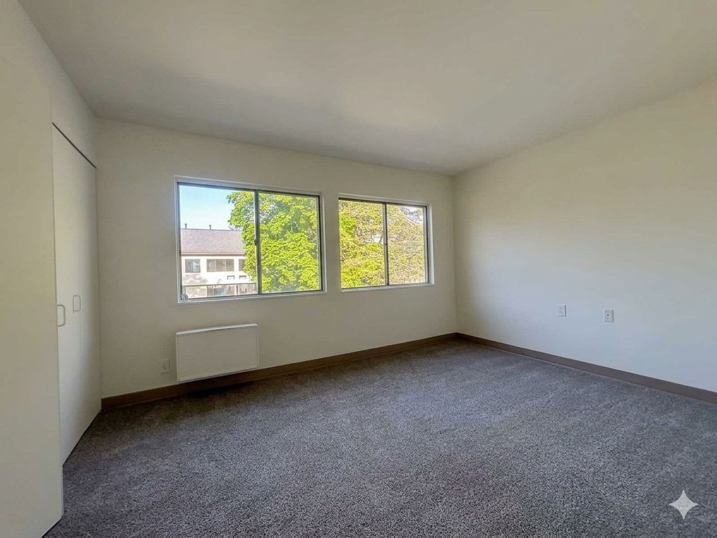 Charming 2BR Townhome in Renovo – photo 2