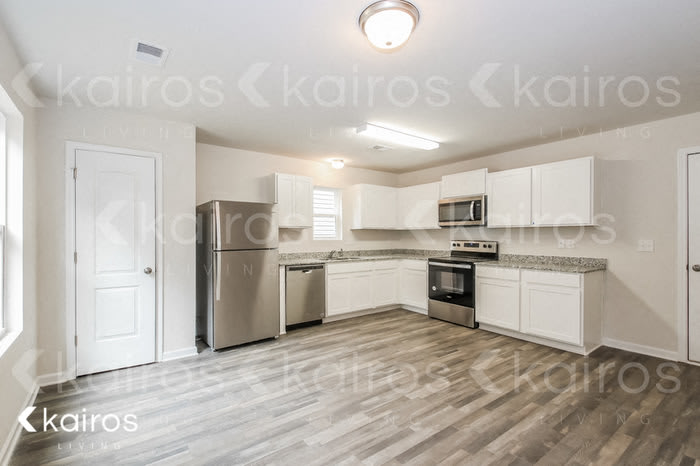 266 Christopher Street – photo 3