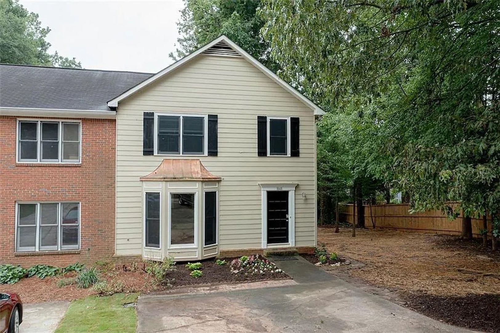 Room in 3 Bedroom Home at Cooper Lake Dr SE – photo 1