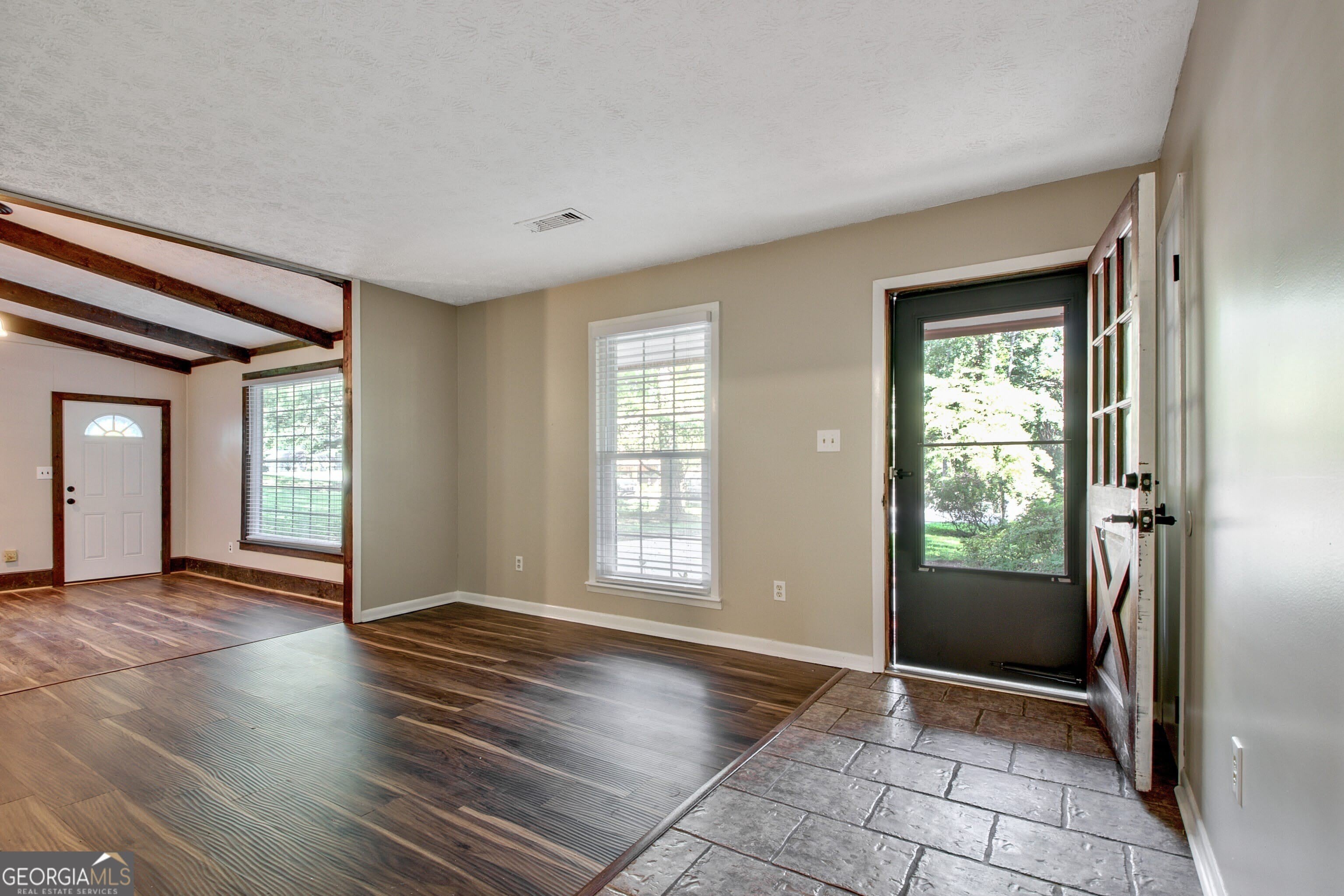 11 Logwood Lane – photo 3