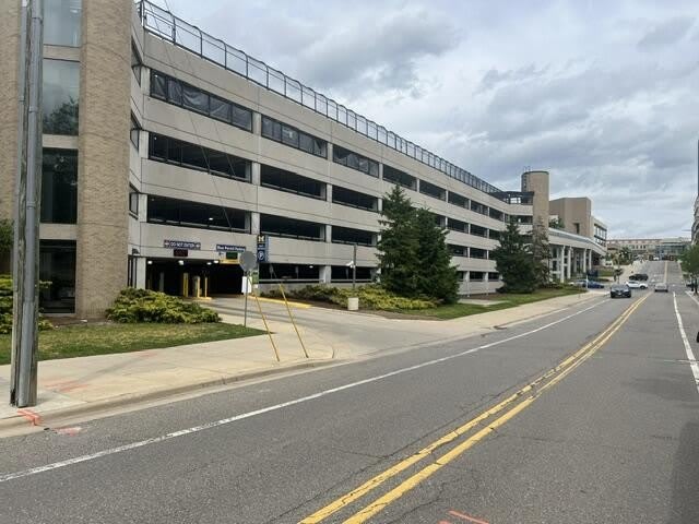 998 Catherine Street – photo 2