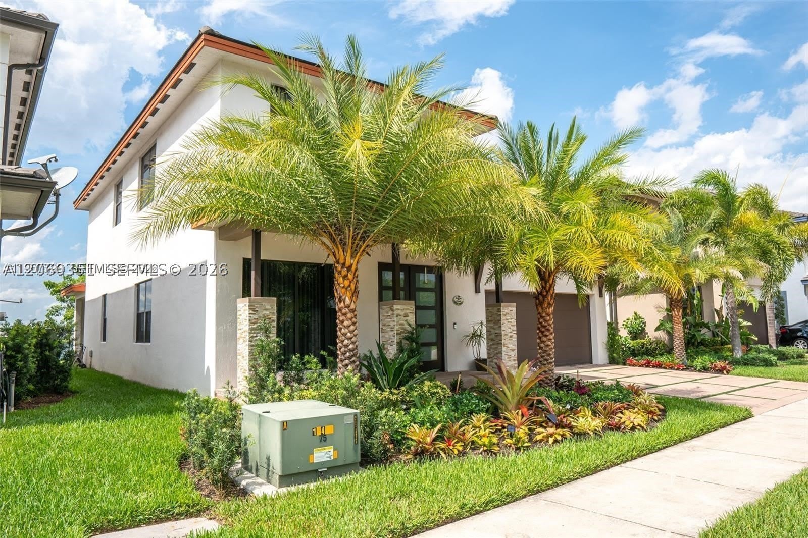 8981 NW 154th Ter – photo 2