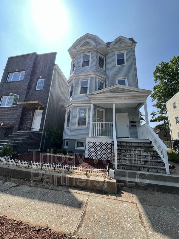 59 North 15th Street Apt. 3 – photo 2
