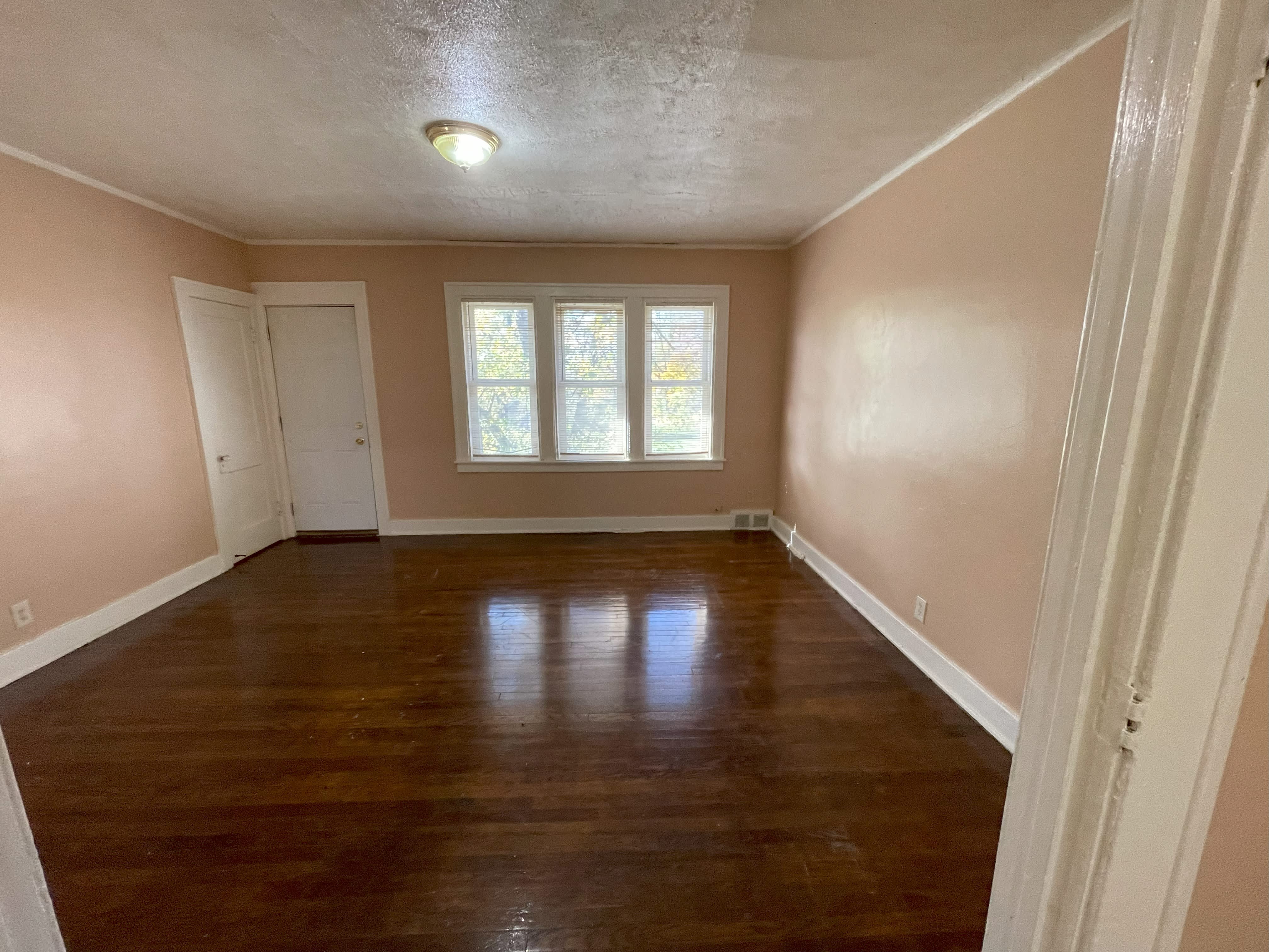 12260 Ward Avenue – photo 5
