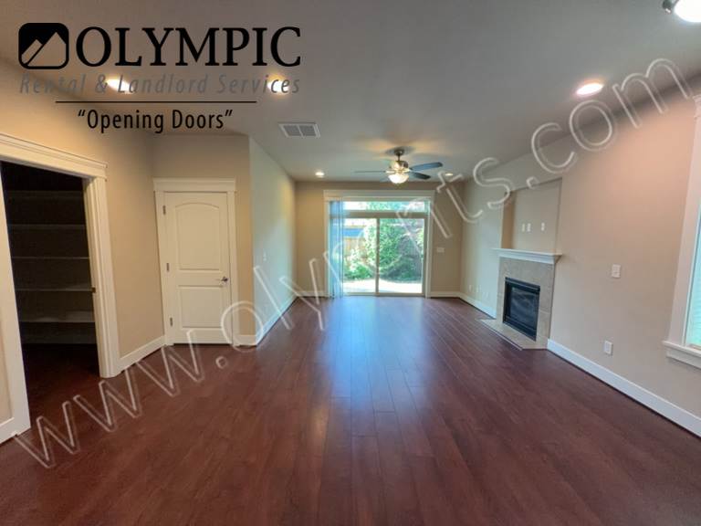 1543 Bellerive Way SE – photo 2