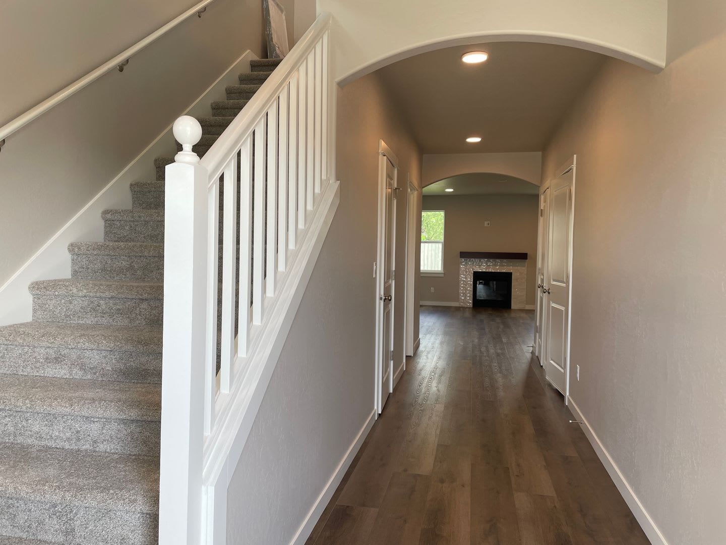 2025 Build Beautiful 3 Bedroom 2 5 Bath A Must See – photo 2