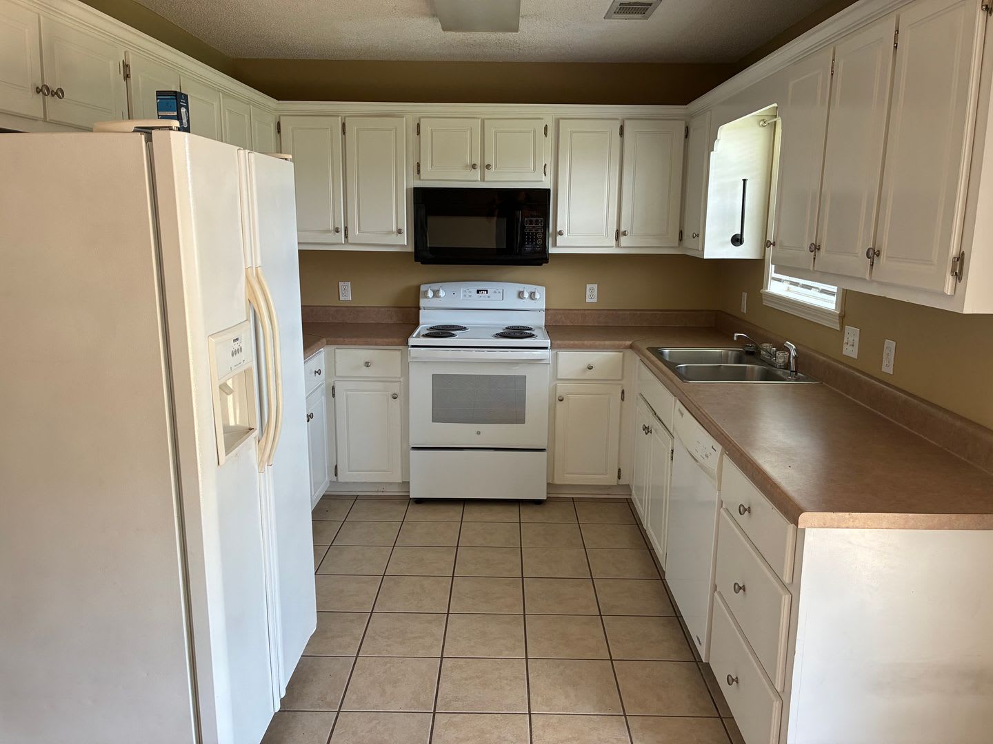 1201 Ivy Road – photo 3