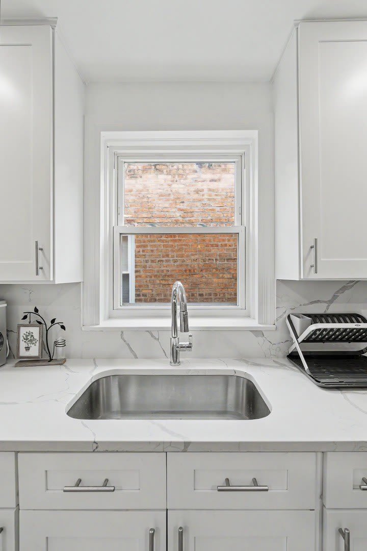 6328 N Whipple Street – photo 5