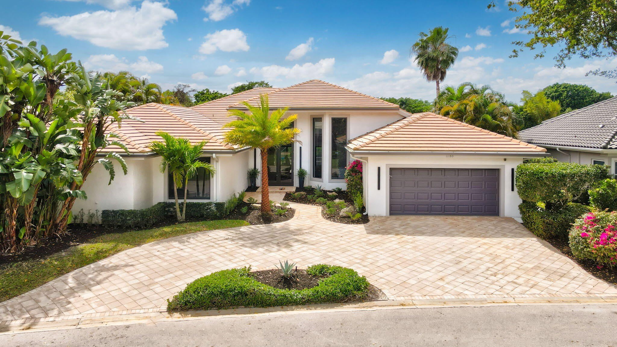 11180 Isle Brook Court – photo 4