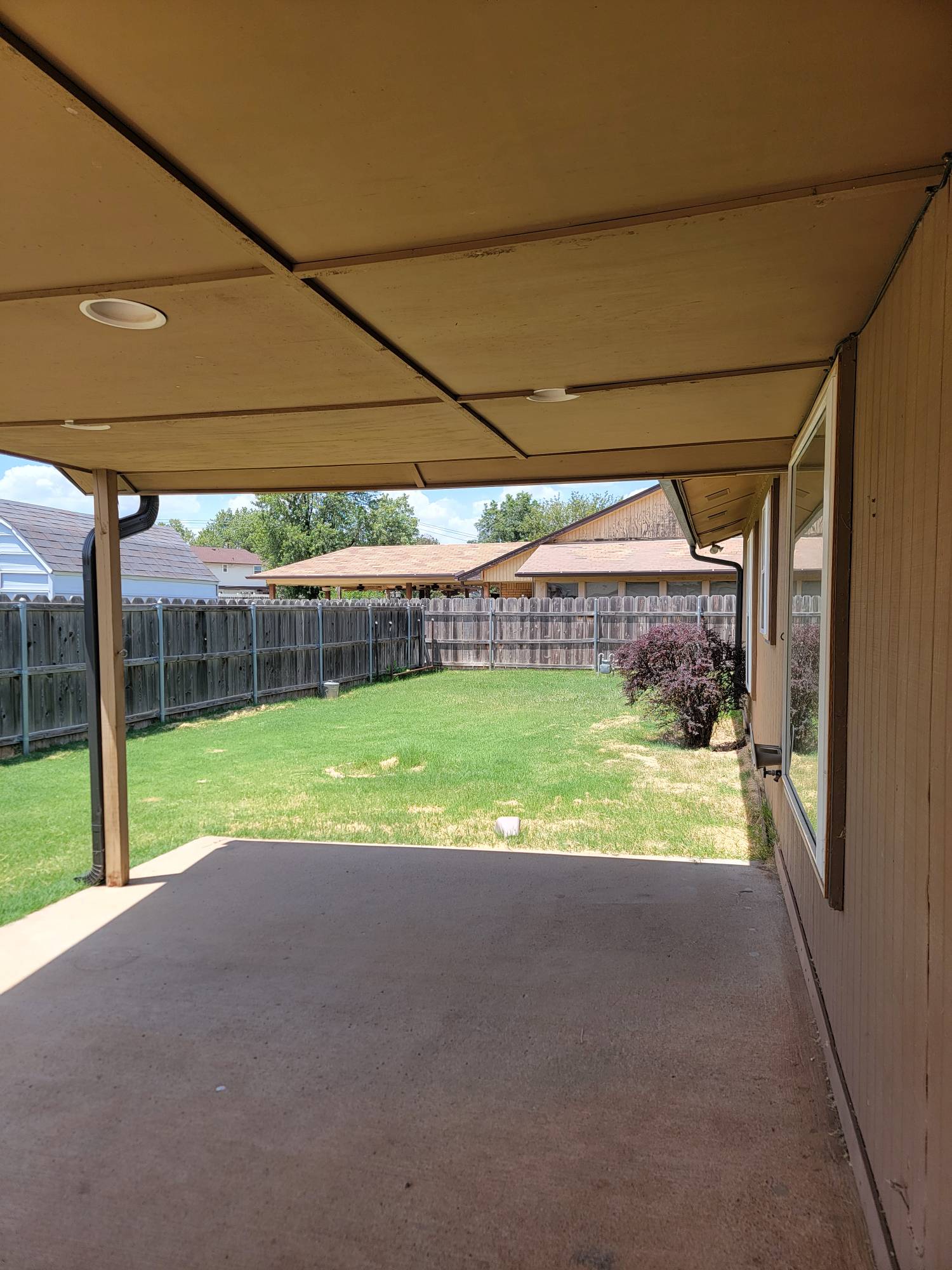312 Rosanne Street – photo 3