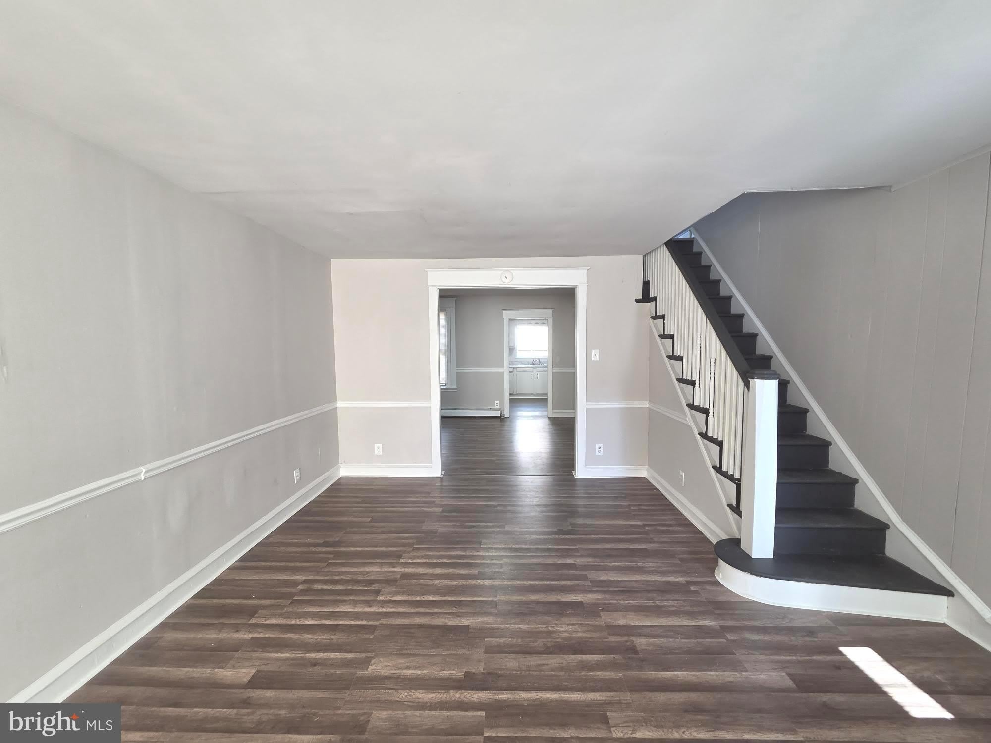 4020 HOWLAND Street – photo 3