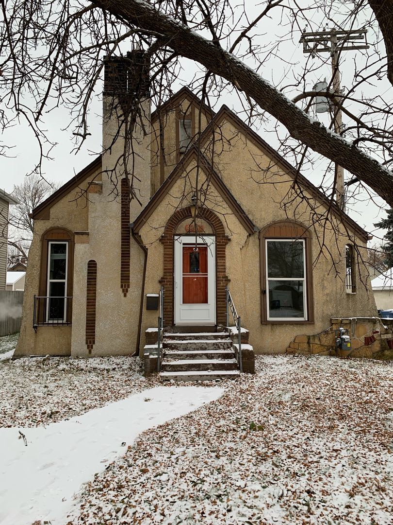 Beautiful 6 bedroom house in Minneapolis!! – photo 1