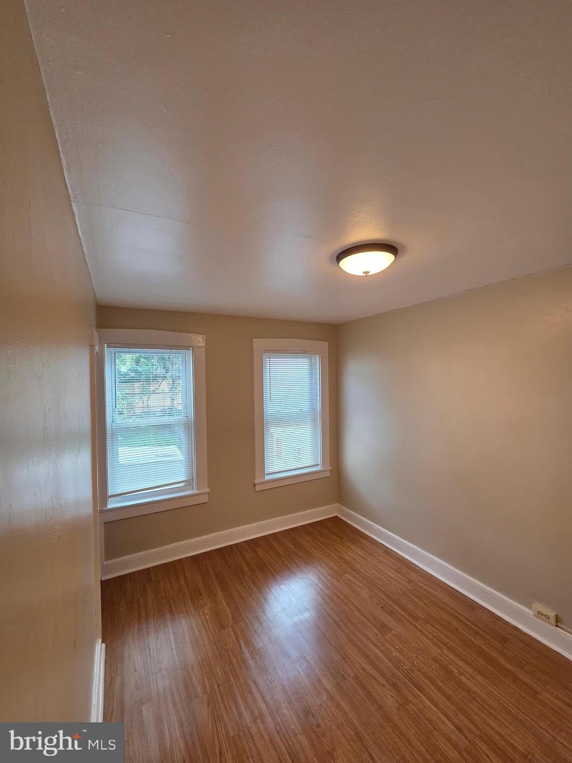 808 E MARION Street – photo 4