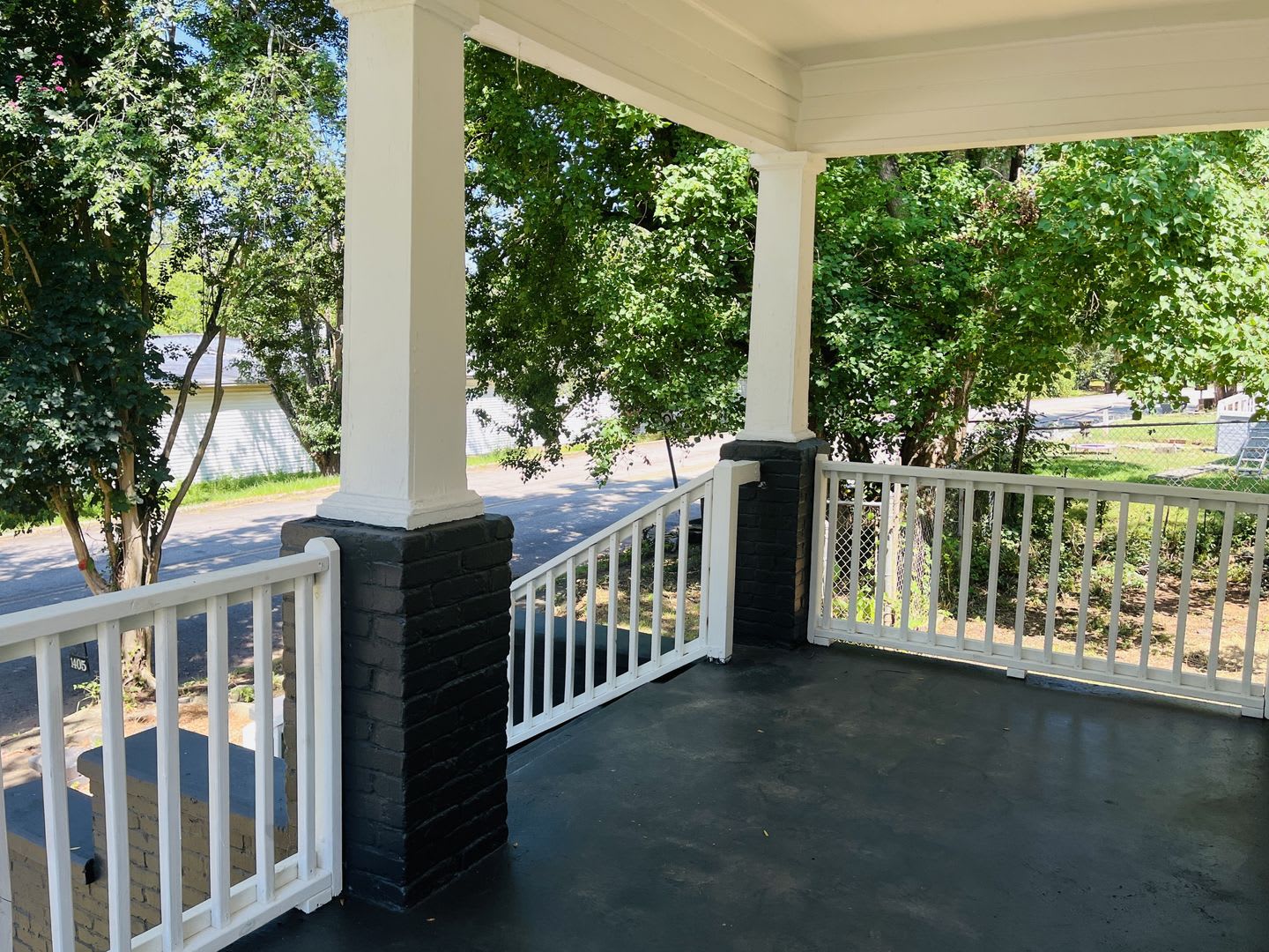 Newly renovated 2 bedroom 2 bathroom single family home in Lagrange! Must see! – photo 5
