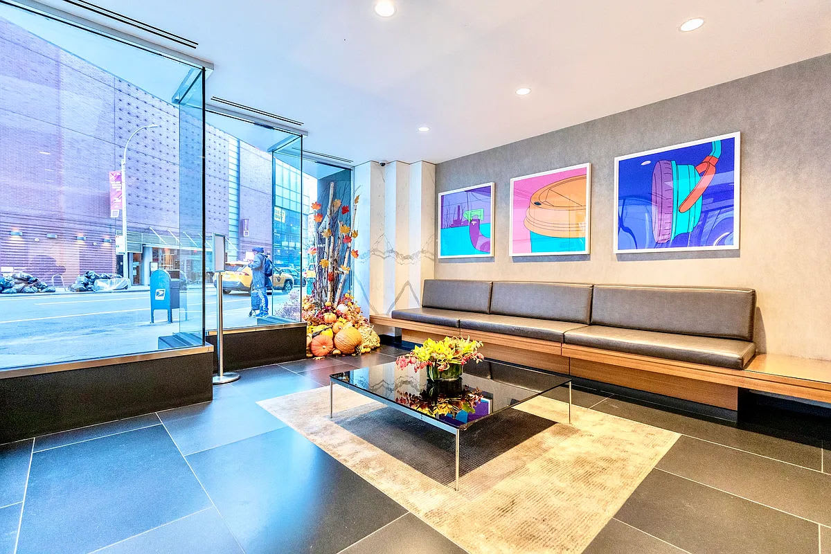 145 4th Avenue – photo 2