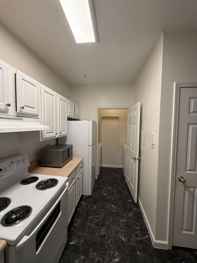 Mercer Point Condominiums – photo 5