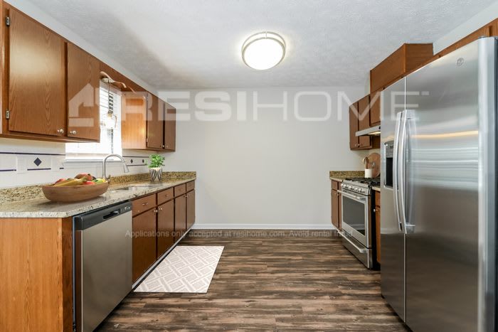 2402 Range Heights Terrace – photo 3