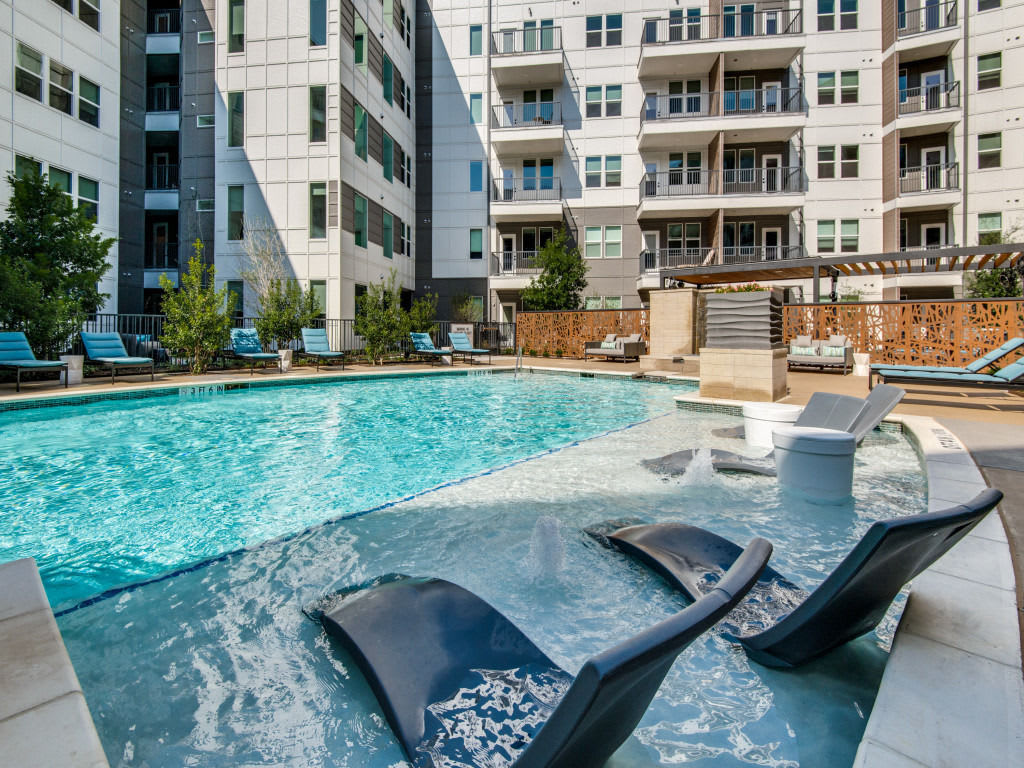 880 Lyn – photo 2