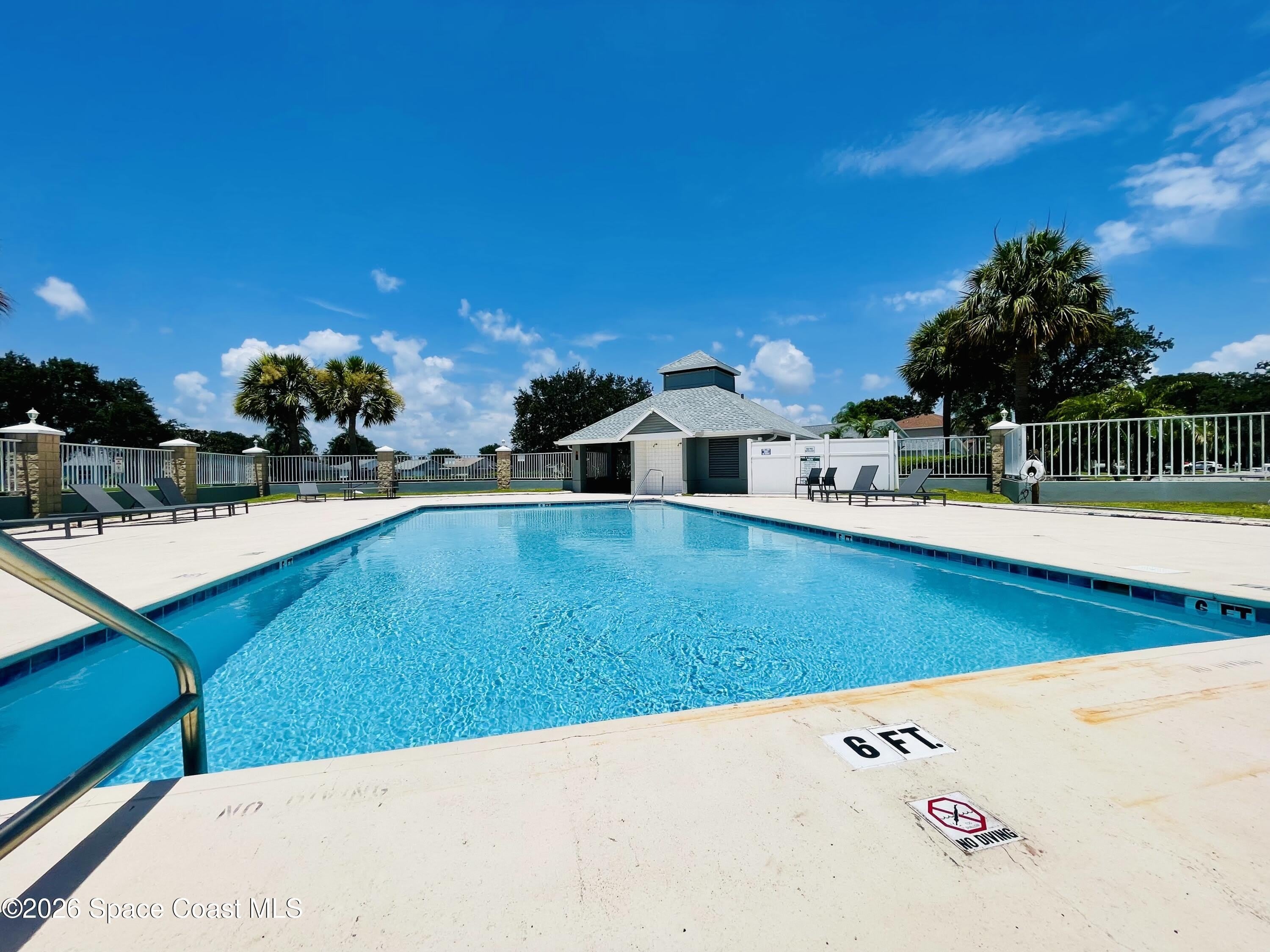 8043 Bracken Lane – photo 2