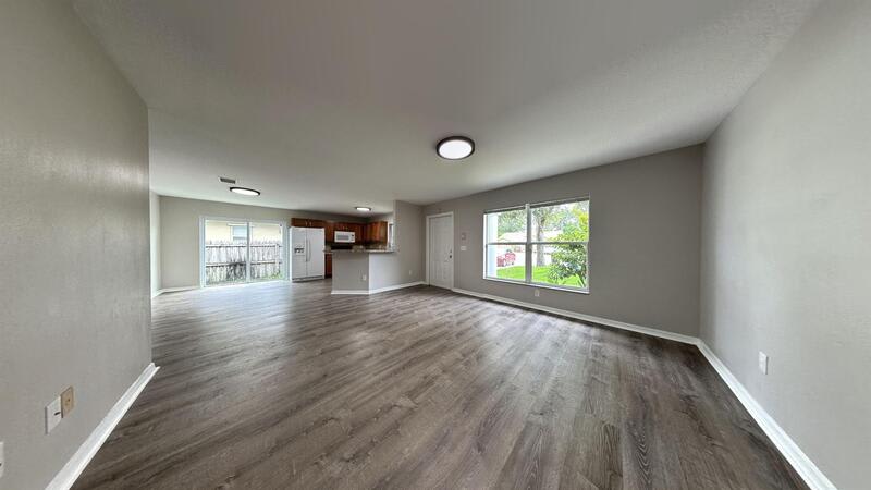 2486 15Th Avenue South – photo 5