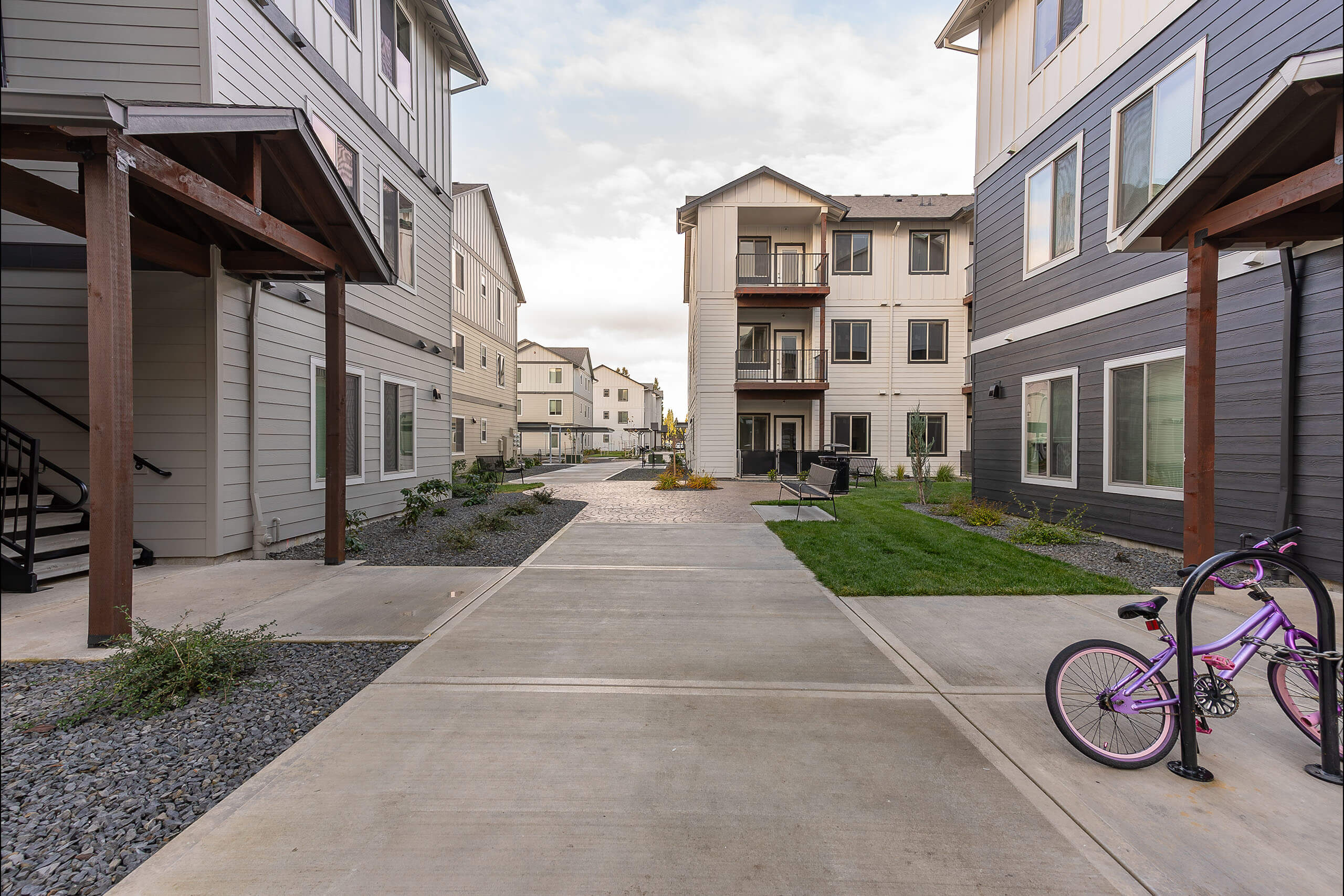 Woodburn West Apartment Homes – photo 3