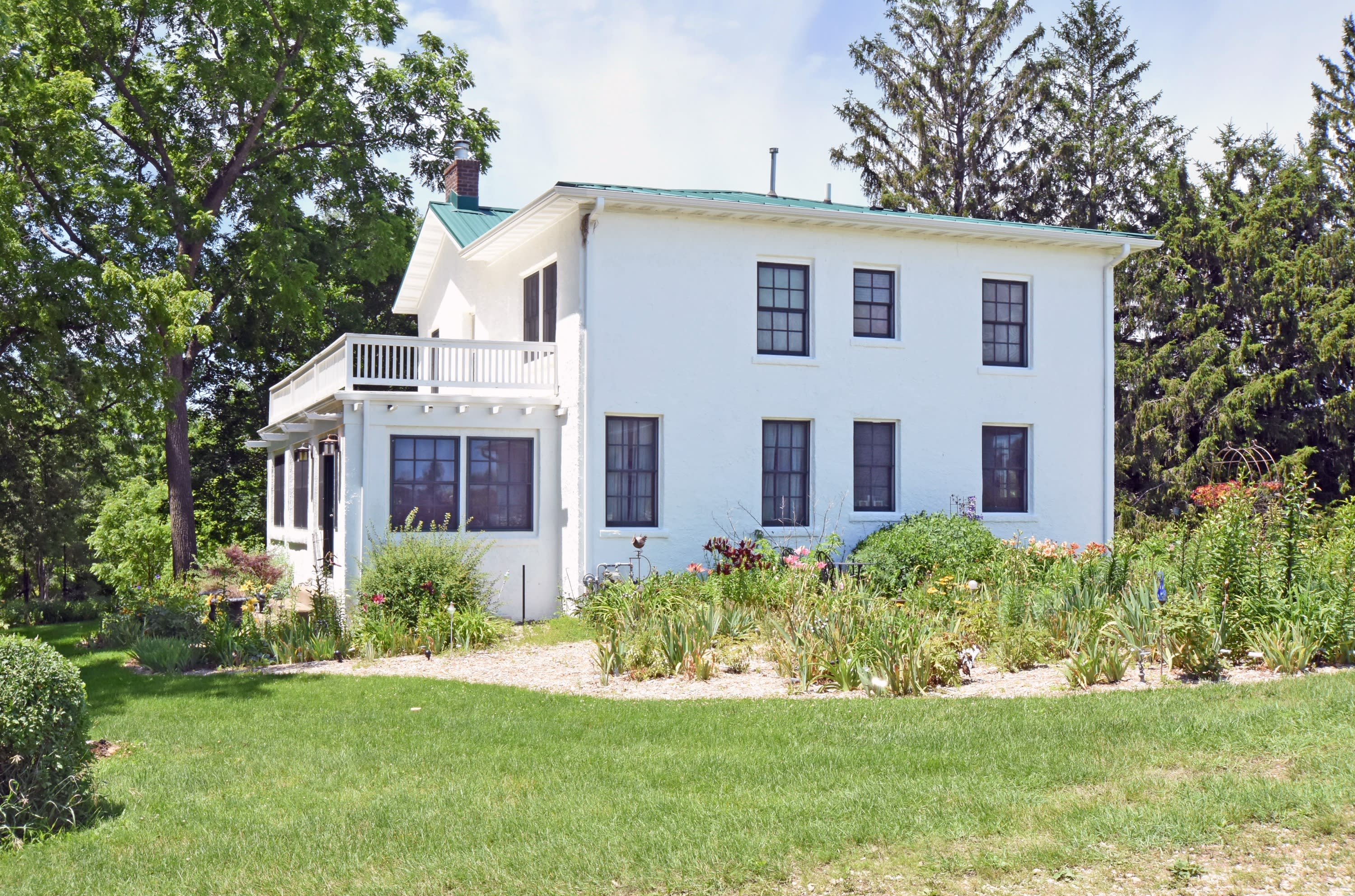 600 East Main Steet – photo 2