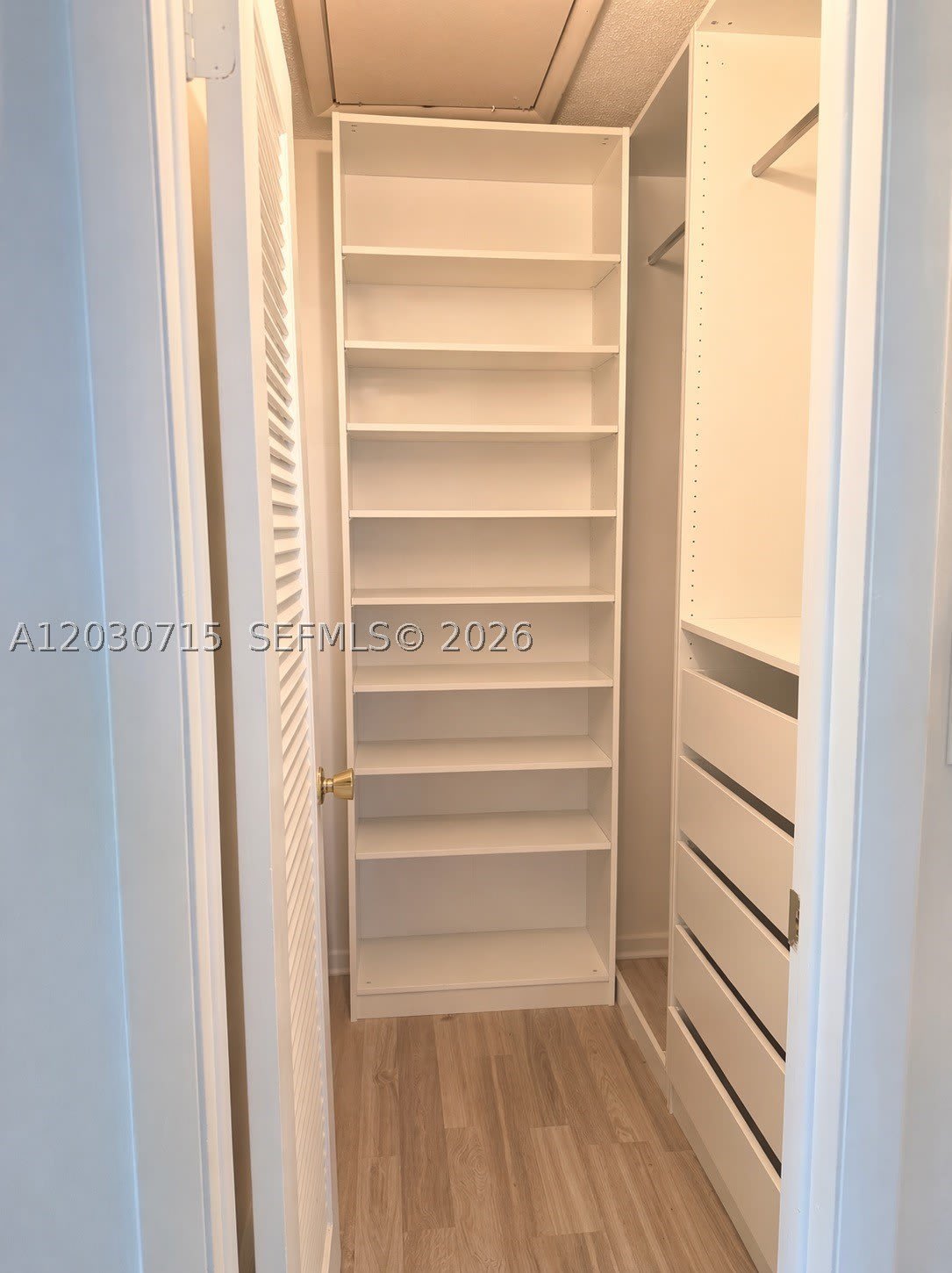 200 High Point Ct E – photo 4