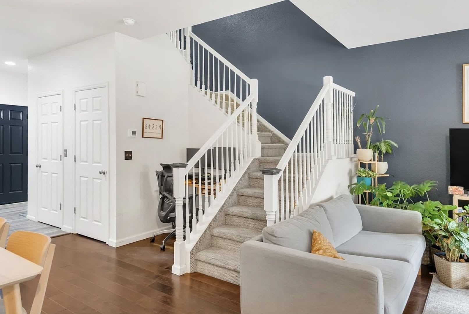 Contemporary and modern living at its finest! – photo 4